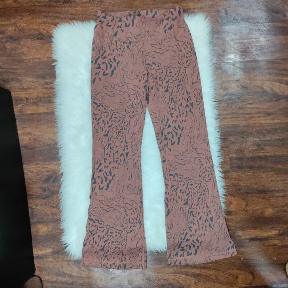 Lululemon Align Flared Bark Camo Pant Stretchy Comfy Workout Leggings - Picture 4 of 12